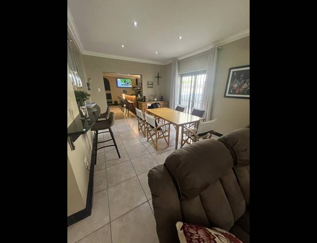 4 BEDROOM HOUSE TO LET IN WESTVILLE